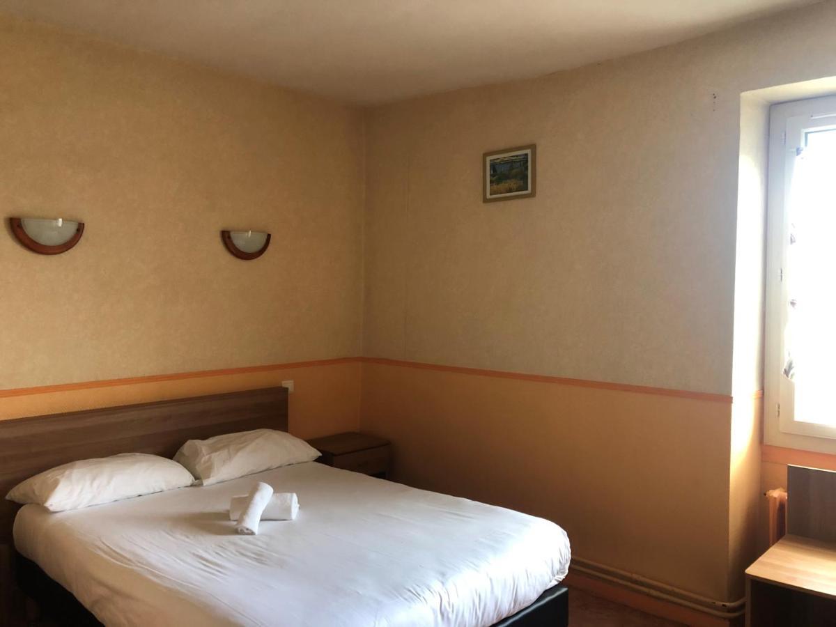 Logis Hostellerie Du Cheval Blanc Sainte-Maure-de-Touraine Eksteriør billede