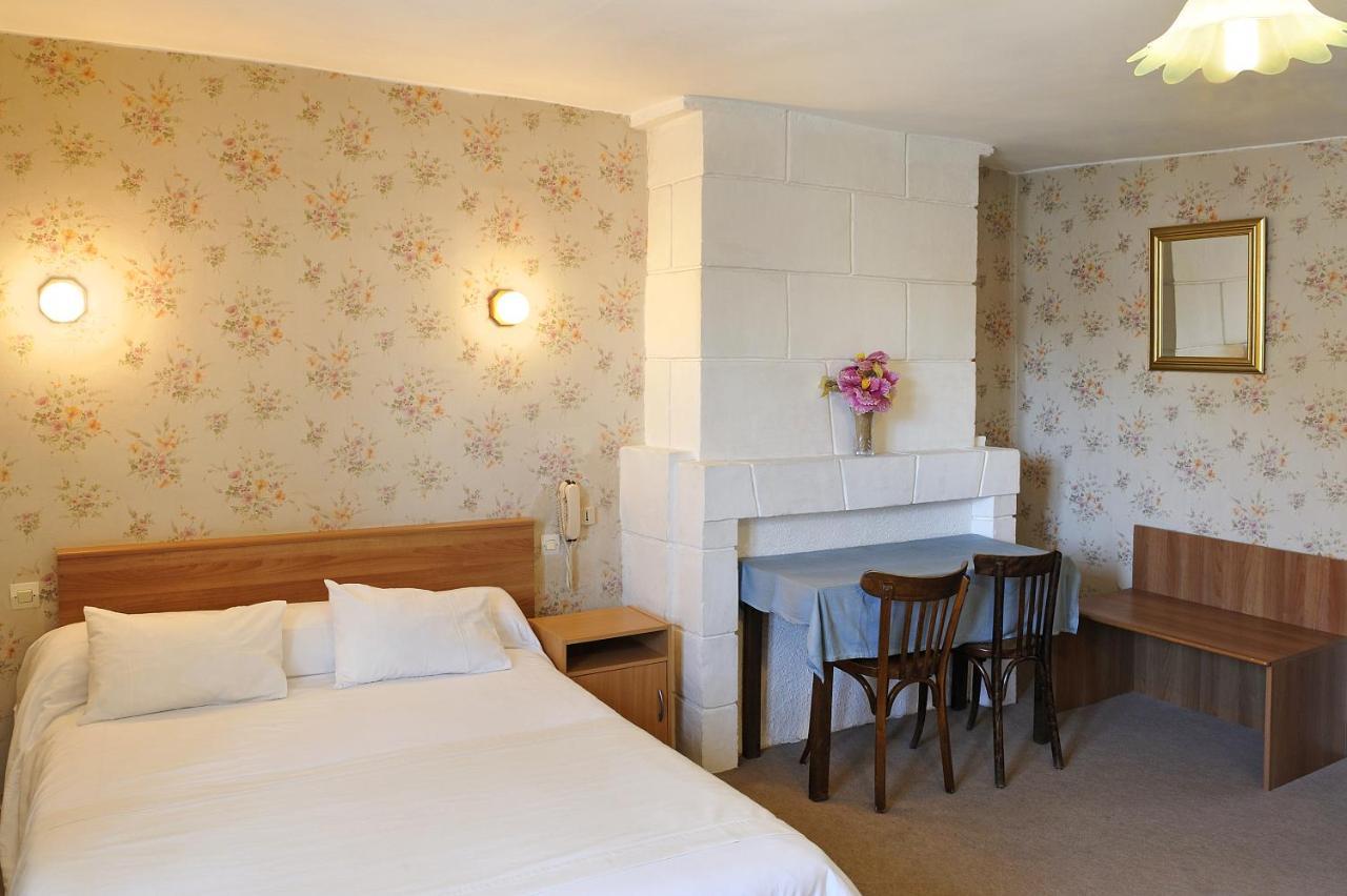 Logis Hostellerie Du Cheval Blanc Sainte-Maure-de-Touraine Eksteriør billede
