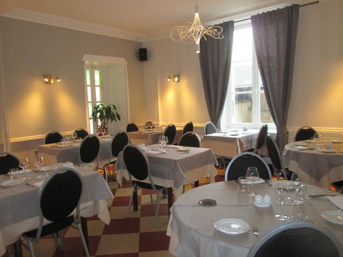 Logis Hostellerie Du Cheval Blanc Sainte-Maure-de-Touraine Eksteriør billede